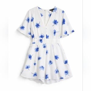 Atmosphere Blue Floral White Romper Flutter Sleeve Style Size 12